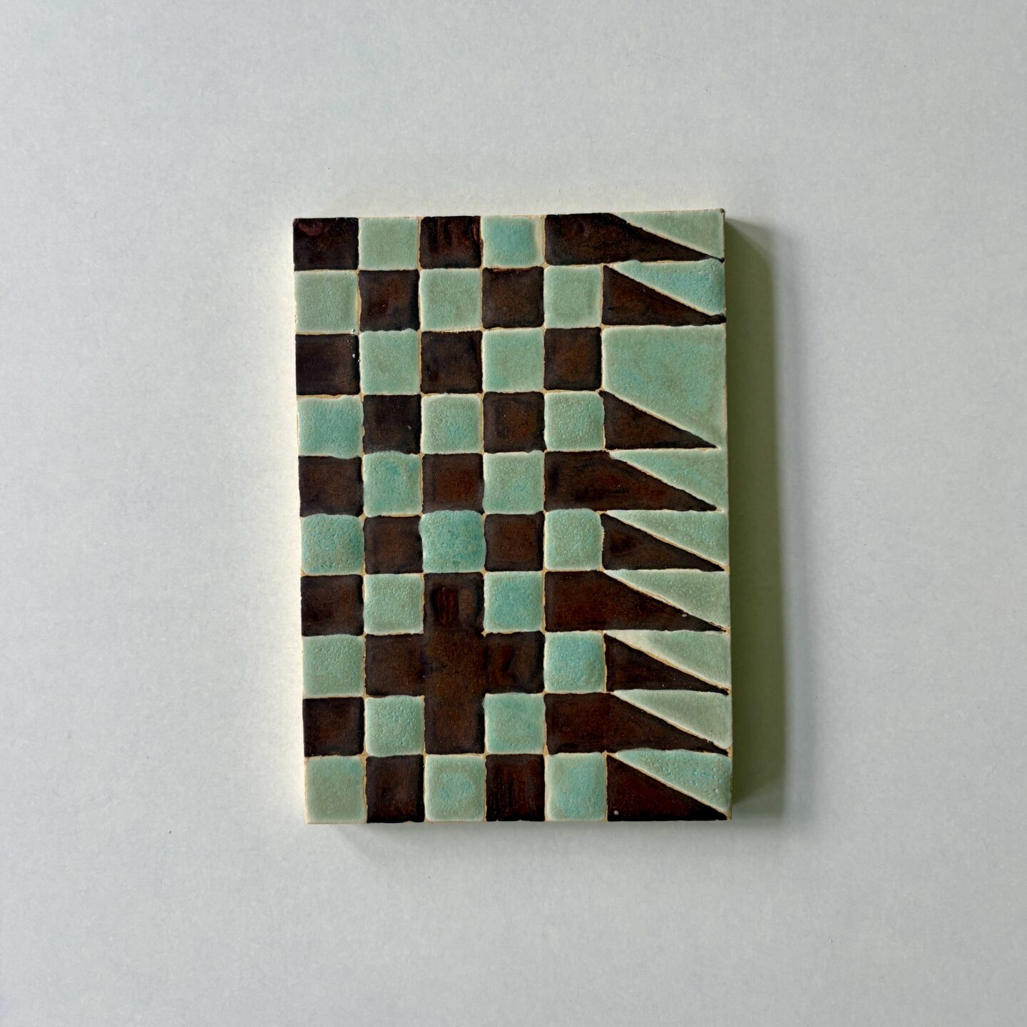 a6, grid brown and light blue