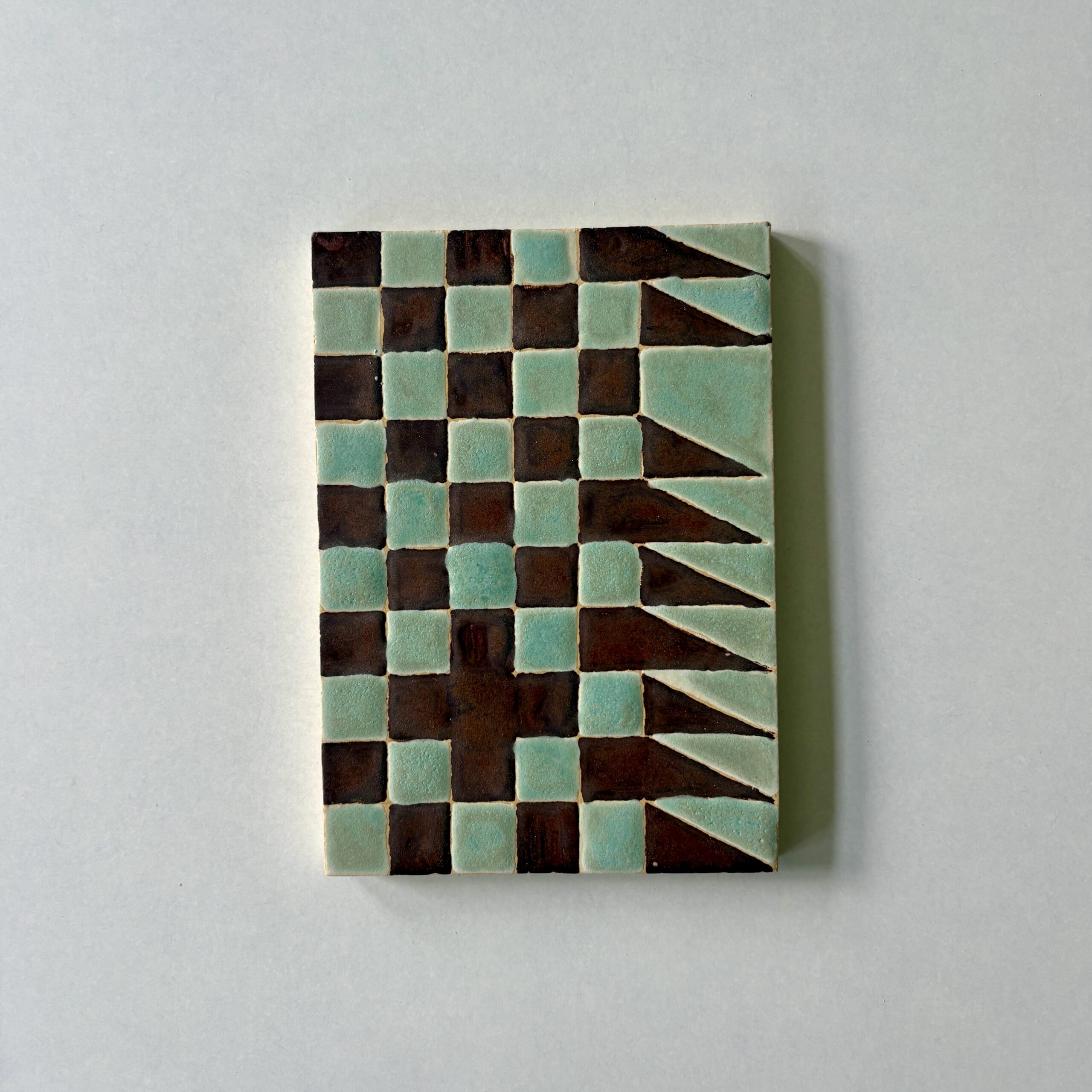 a6, grid brown and light blue